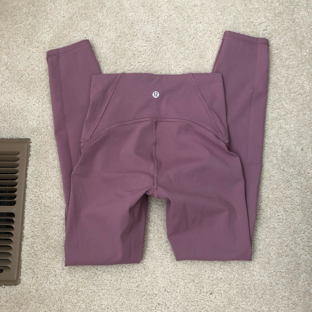 LIKE NEW! “FIGU” Train Times 7/8 Tight 🍋